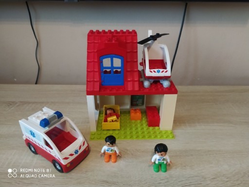 Zdjęcie oferty: Lego duplo szpital karetka, helikopter medyczny