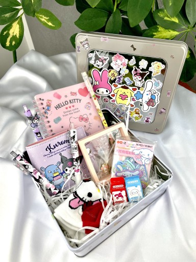 Zdjęcie oferty: Gotowy box prezentowy hello kitty sanrio dziecko