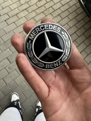 Zdjęcie oferty: Znaczek Mercedes W211