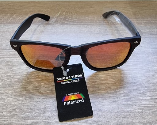 Zdjęcie oferty: Okulary przeciwsłoneczne z polaryzacją CZERWONE