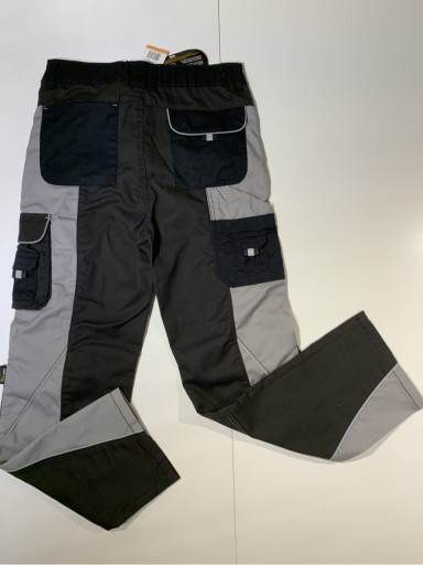 Zdjęcie oferty: Spodnie dla chłopca dziecięce FUNKCYJNE” r146/152