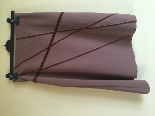 Zdjęcie oferty: Spódnica beżowa z aksamitnymi tasiemkami M
