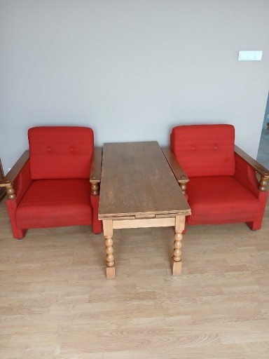 Zdjęcie oferty: Meble PRL 1984 rok, fotele i ława rozkładana. 