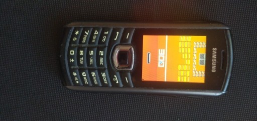 Zdjęcie oferty: samsung solid budowlany telefon b2710 gt-b2710 a 2710