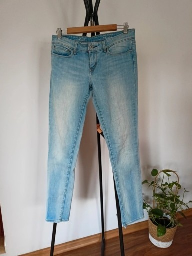 Zdjęcie oferty: Niebieskie jeansy skinny Levi's
