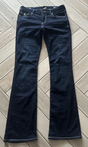 Zdjęcie oferty: Spodnie damskie jeans dzwony - True Religion L