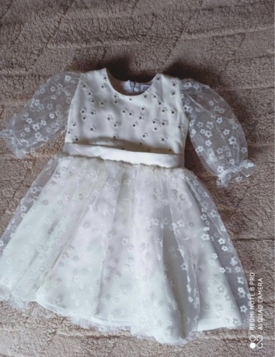 Zdjęcie oferty: Nowa sukieneczka w kolorze ivory (r. 62-68)