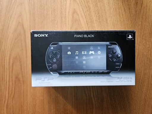 Zdjęcie oferty: PLAYSTATION PORTABLE PSP 2004PB KOMPLET IDEAŁ!!!