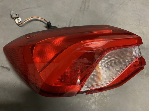 Zdjęcie oferty: Lampa tylna lewa Ford Focus 4 IV hatchback 2018-