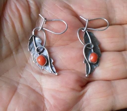 Zdjęcie oferty: Srebrne  kolczyki z koralem