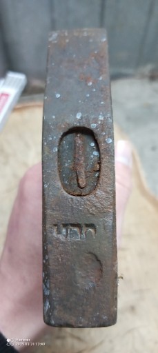 Zdjęcie oferty: Młotek stary 0,5 kg Jaworzno 