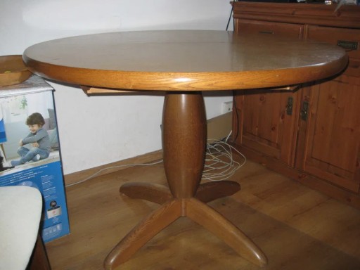 Zdjęcie oferty: Stół dębowy okrągły + krzesła komplet OKAZJA-PILNE