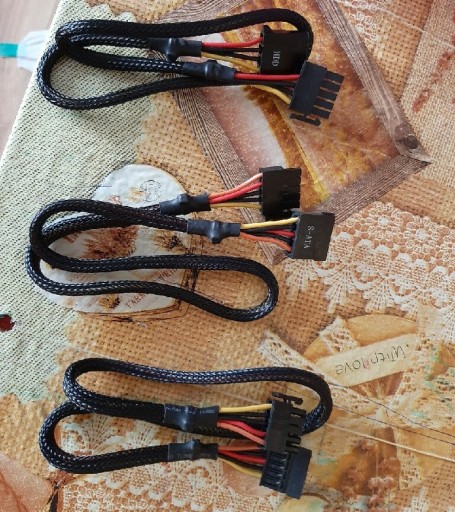 Zdjęcie oferty: Trzy kable do zasil modularnego sata i molex