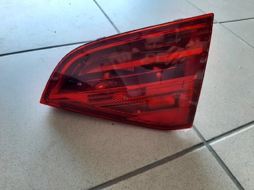 Zdjęcie oferty: Audi a4 lampa w klape prawa 8k9945094