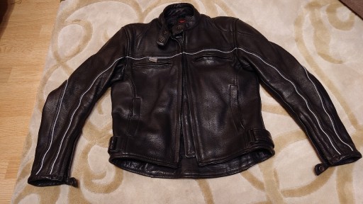 Zdjęcie oferty: Skórzana kurtka motocyklowa damska rozmiar 38