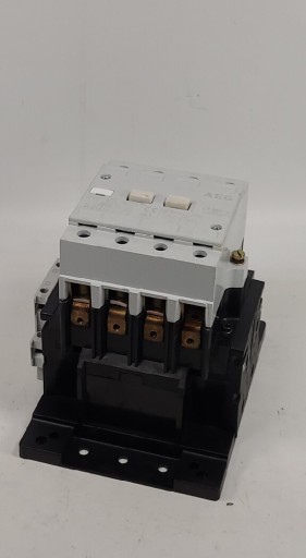 Zdjęcie oferty: Stycznik AEG LS 55K-4.22  id 133396