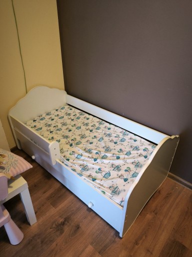 Zdjęcie oferty: Łóżko dziecięce drewniane chmurka 140x70 szuflada