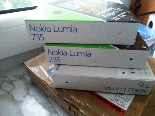 Zdjęcie oferty: Pudełko kartonik NOKIA Lumia 735 ORYG