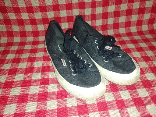 Zdjęcie oferty: Trampki dziecięce Superga rozmiar 35