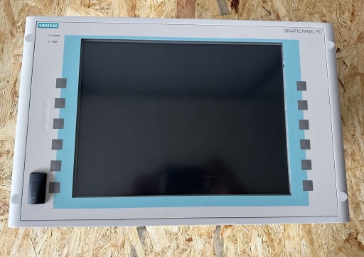 Zdjęcie oferty: Panel + komputer Siemens A5E02486984 IPC677B