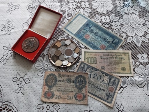 Zdjęcie oferty: Banknoty,monety + medal