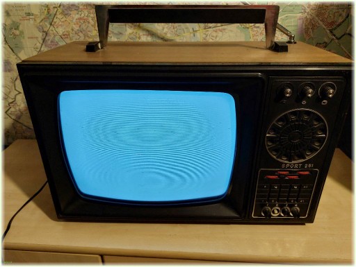 Zdjęcie oferty: Telewizor czarno-biały SPORT 251 - japoński kineskop