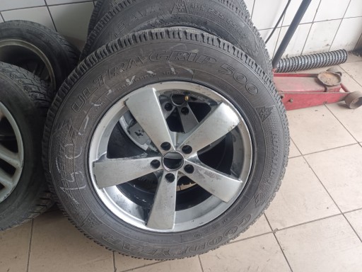 Zdjęcie oferty: Opony zimowe Goodyear 235/65 R17 SUV