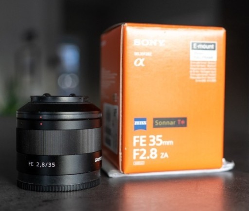 Zdjęcie oferty: Obiektyw Carl Zeiss 35 mm f/2.8 ZA FE Sony E