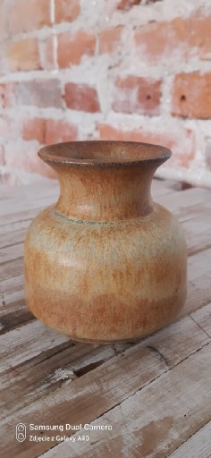 Zdjęcie oferty: Skandynawski wazonik ceramiczny ArtPottery Vintage