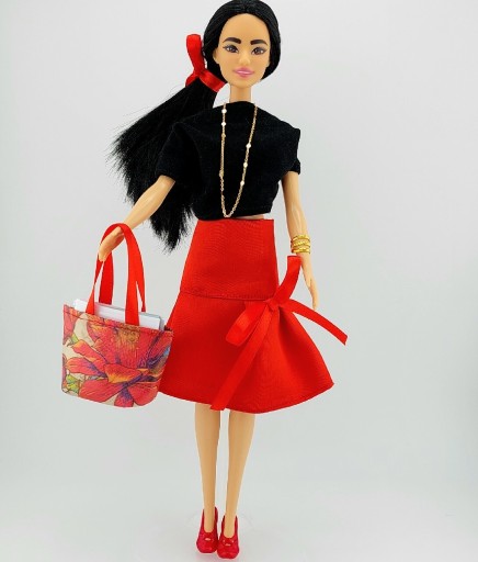Zdjęcie oferty: Sukienka ubranko dla Barbie zestaw z laptopem 13el