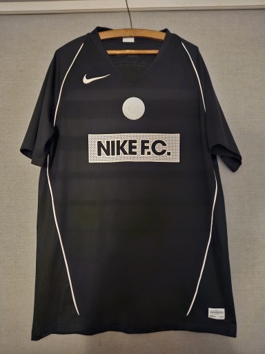 Zdjęcie oferty: Koszulka Nike Dri-Fit czarna rozmiar L