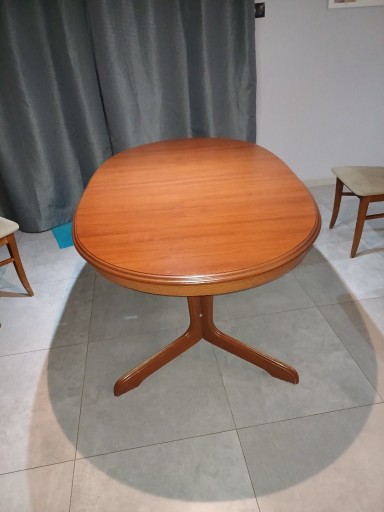 Zdjęcie oferty: Stół do jadalni, rozkładany, drewno