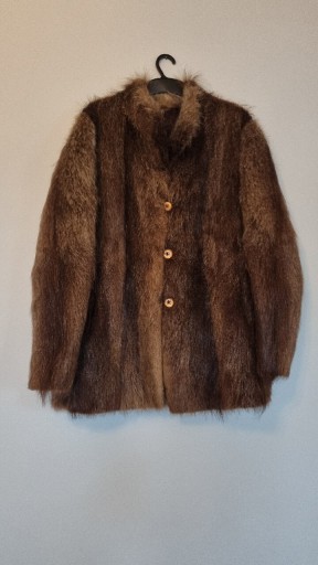 Zdjęcie oferty: Brązowy krótki płaszcz, futro z nutrii, r. L/XL