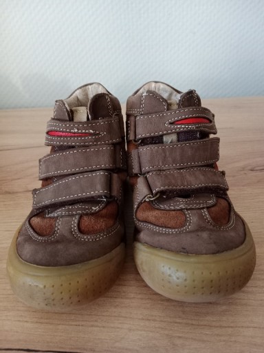 Zdjęcie oferty: Buty półbuty roz. 28