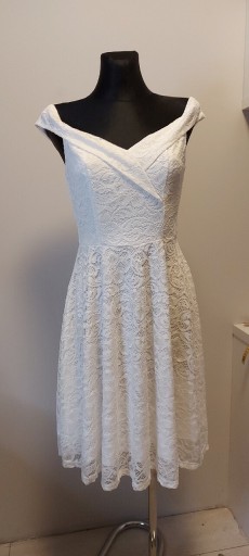 Zdjęcie oferty: Śliczna sukienka biała