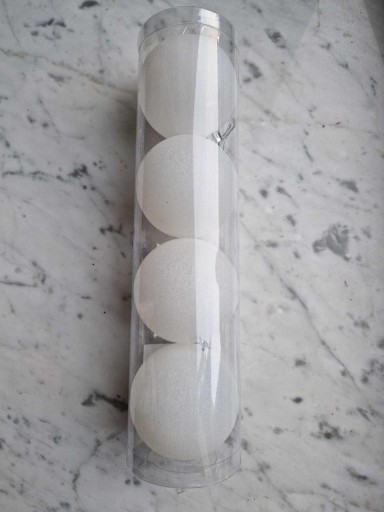 Zdjęcie oferty: Bombki choinkowe 8cm białe