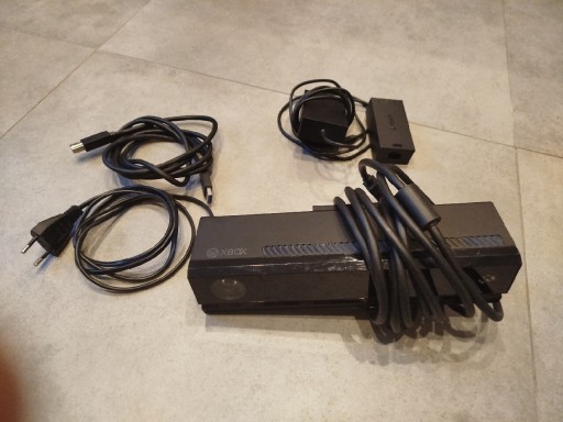 Zdjęcie oferty: Kinect Xbox One z oryginalnym adapterem do Xbox One S/X.