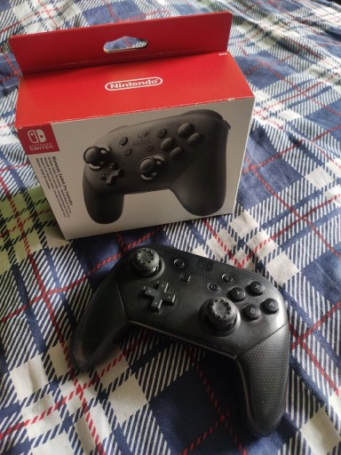 Zdjęcie oferty: Nintendo Switch Pro Controller