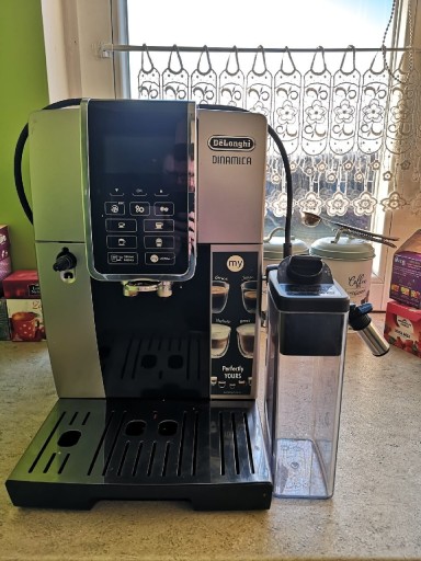 Zdjęcie oferty: Ekspres do kawy DeLonghi Dinamica