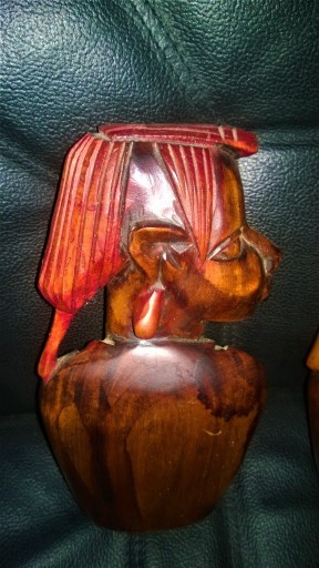 Zdjęcie oferty: figurki rzeźbione mahoń afrykański 