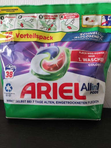 Zdjęcie oferty: Kapsułki Ariel ALL in1 Color 38 szt. z Niemiec  