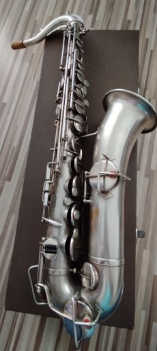 Zdjęcie oferty: Saksofon tenorowy Buescher c-melody