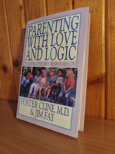 Zdjęcie oferty: Cline,M.D.,Fray- Parenting with love and logic