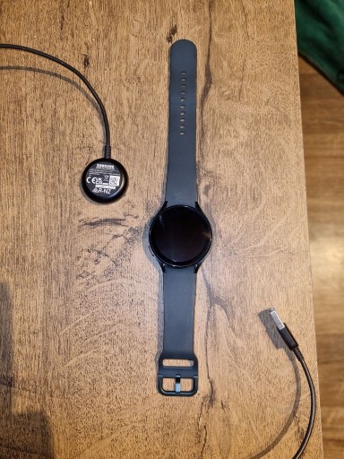 Zdjęcie oferty: Smartwatch Samsung Galaxy Watch 4