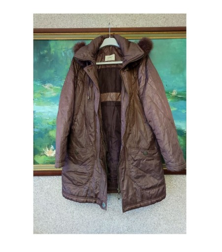 Zdjęcie oferty: kurtka płaszcz zimowy ocieplany  z kapturem lekka rozszerzana futro