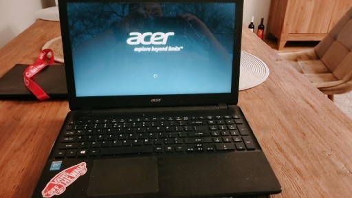 Zdjęcie oferty: Laptop Acer 4 GB HDD 500 GB 