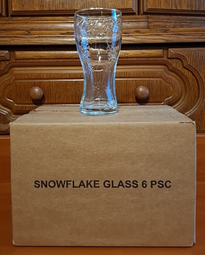 Zdjęcie oferty: Coca Cola Snow Flake Szklanki Świąteczne Kolekcjonerskie 6 Sztuk 390 ml 