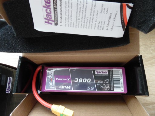 Zdjęcie oferty: Akumulatory HACKER 3800 mAh 35 C  5cel