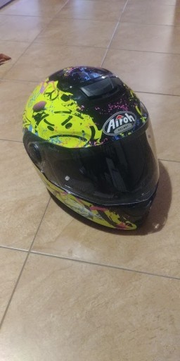 Zdjęcie oferty: Kask motocyklow integralny Airoh STORM r.XS