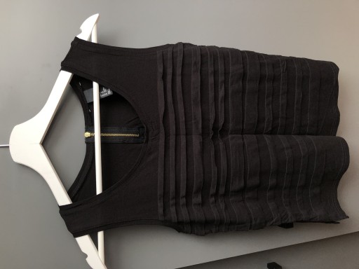 Zdjęcie oferty: Koszulka na ramiączkach czarna H&M rozmiar XS